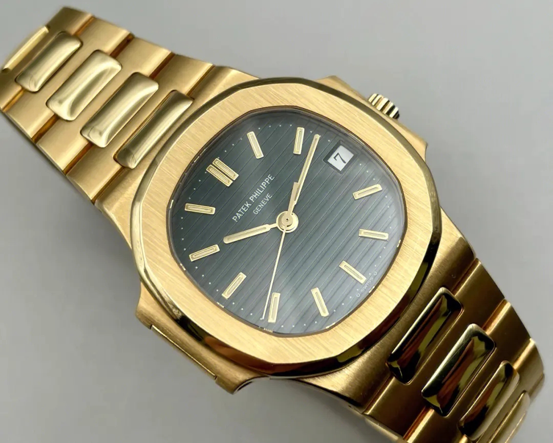 為什么百達(dá)翡麗手表機(jī)芯要定期清潔？